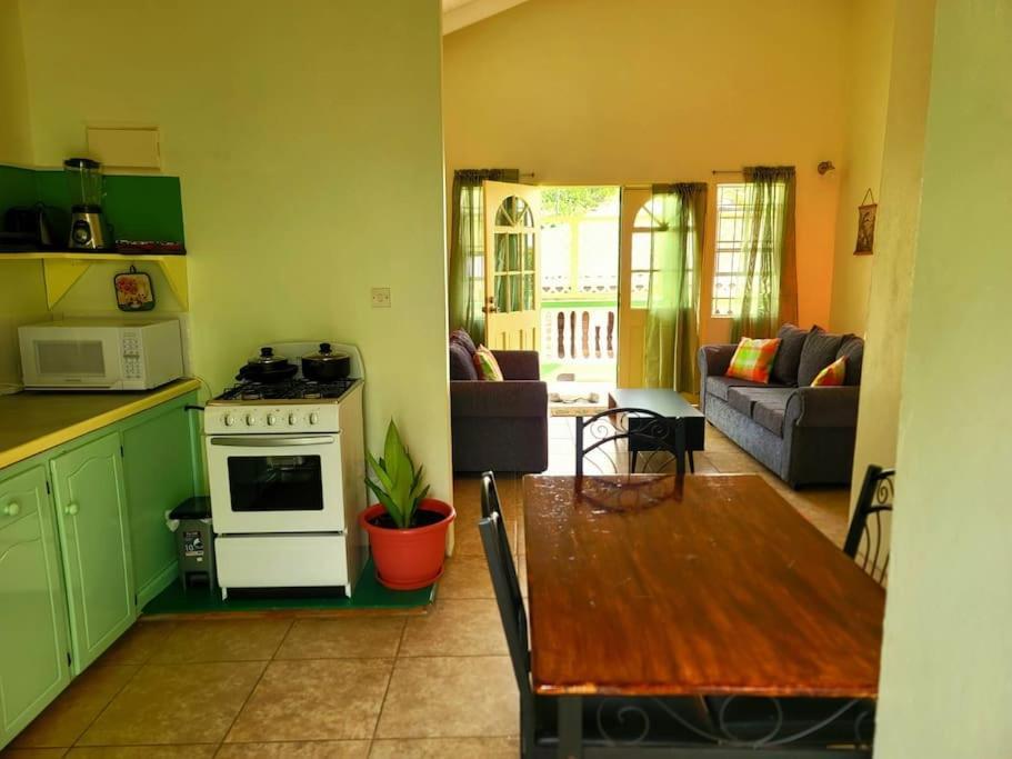 Juju'S Cottage With Magnificent Views Laborie ภายนอก รูปภาพ